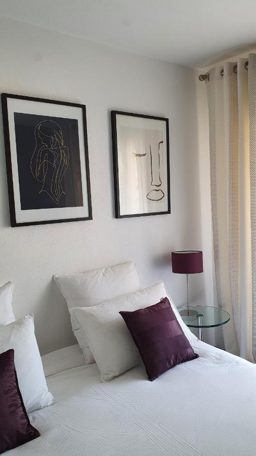 Melodie Cannes Luaran gambar